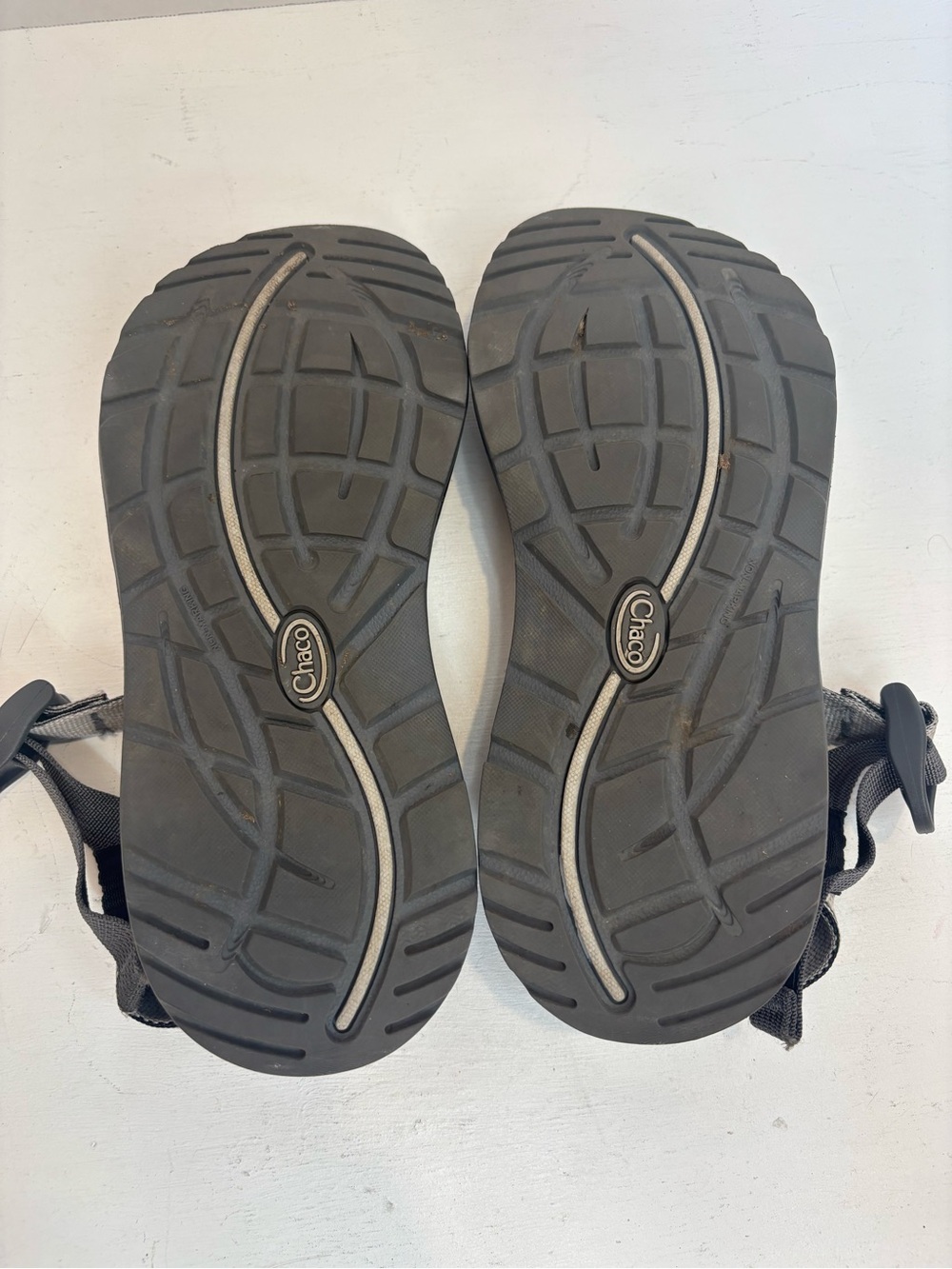 Chaco Women's Z/2 Classic Sandals Black with Gray Diagonal Stripes size 5 - Picture 7 of 7